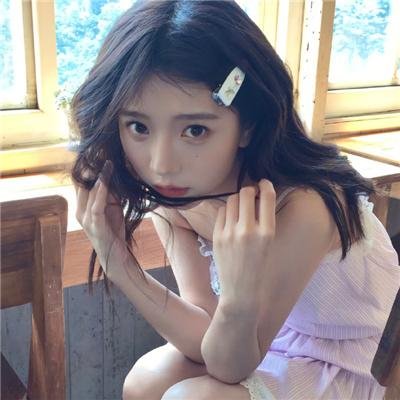 小资女孩向前冲